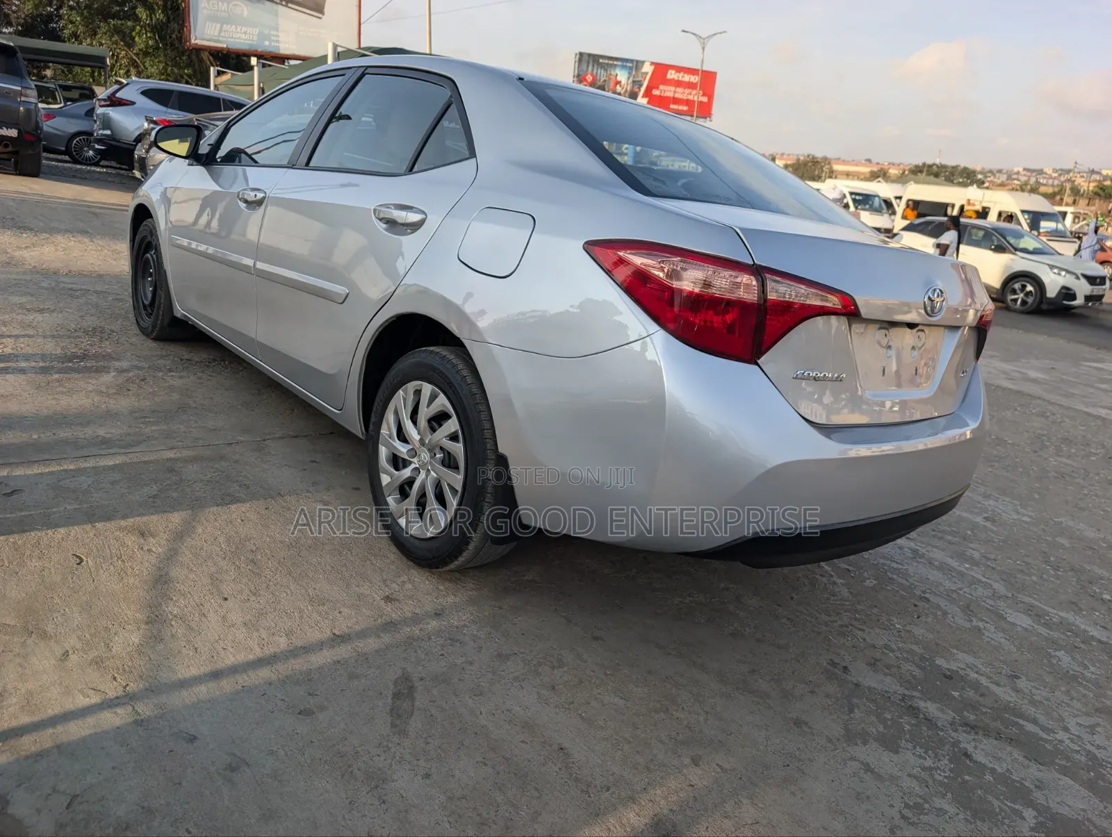 Toyota Corolla LE Eco (1.8L 4cyl 2A) 2018 Silver