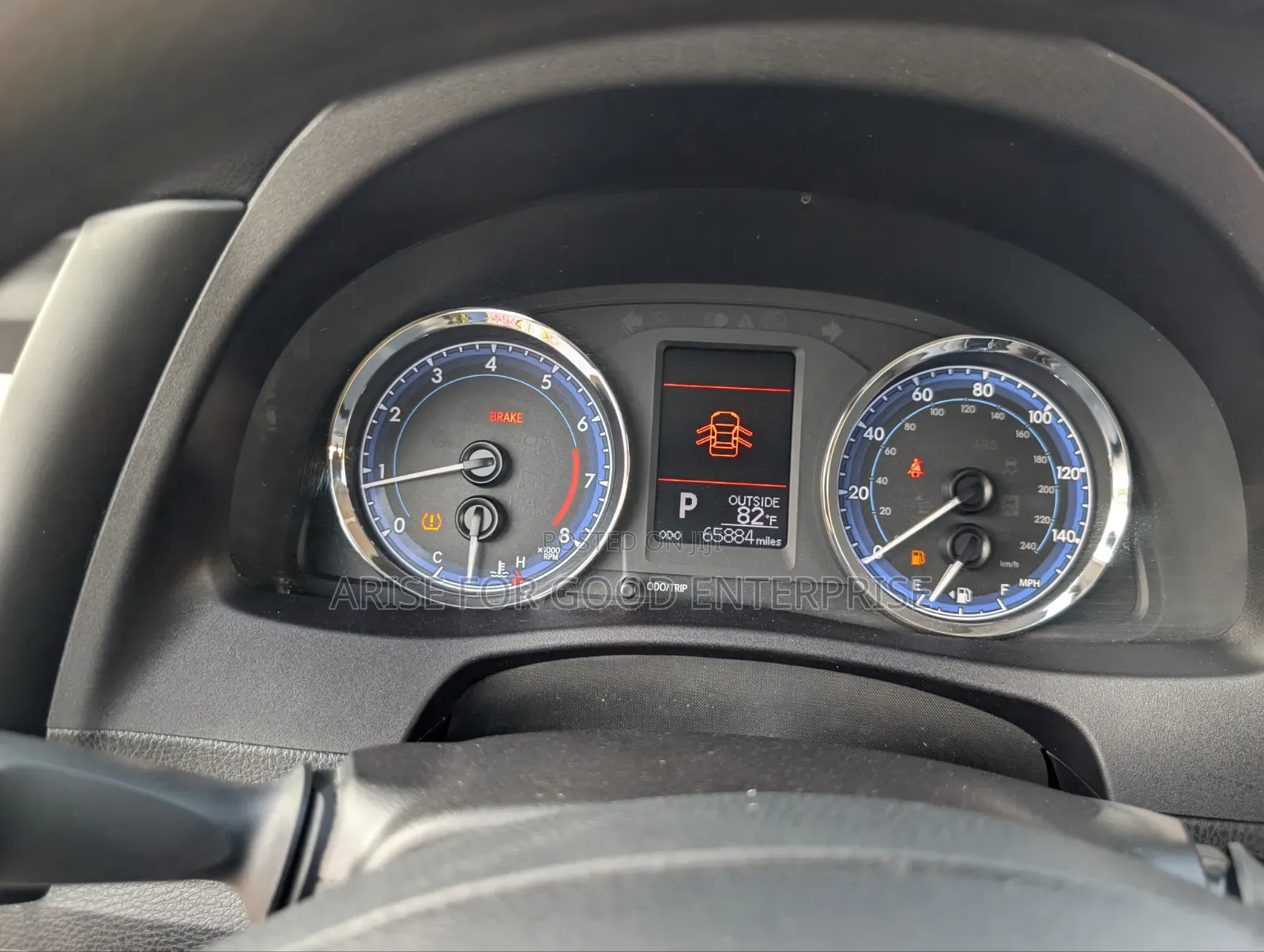 Toyota Corolla LE Eco (1.8L 4cyl 2A) 2018 Silver