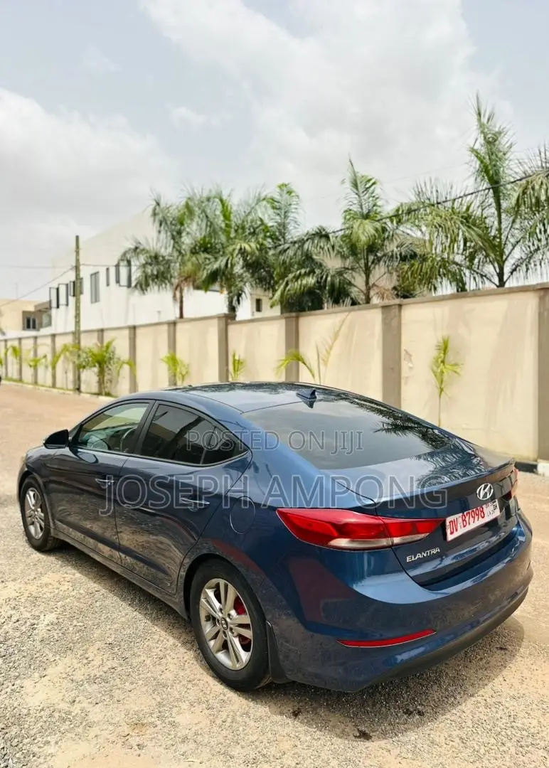 Hyundai Elantra SEL 2018 Blue