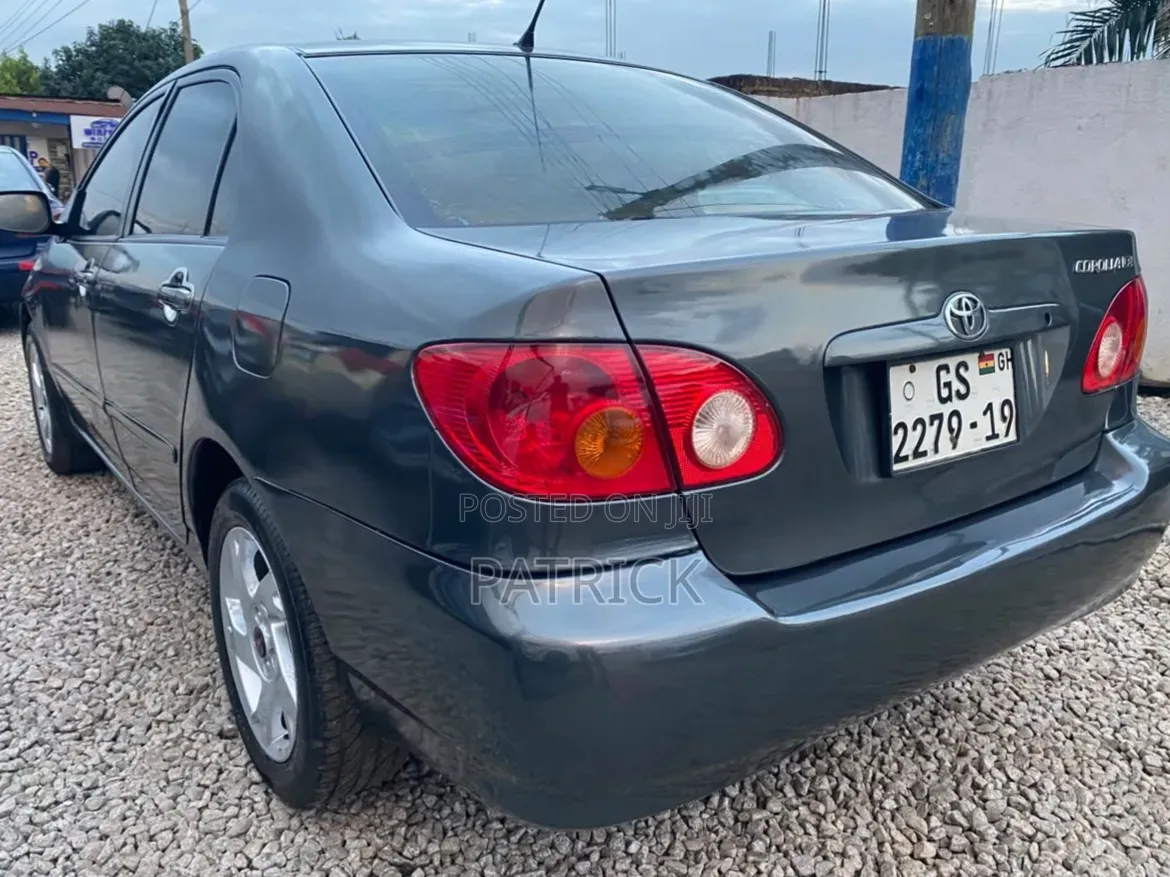 Toyota Corolla 2007 Gray