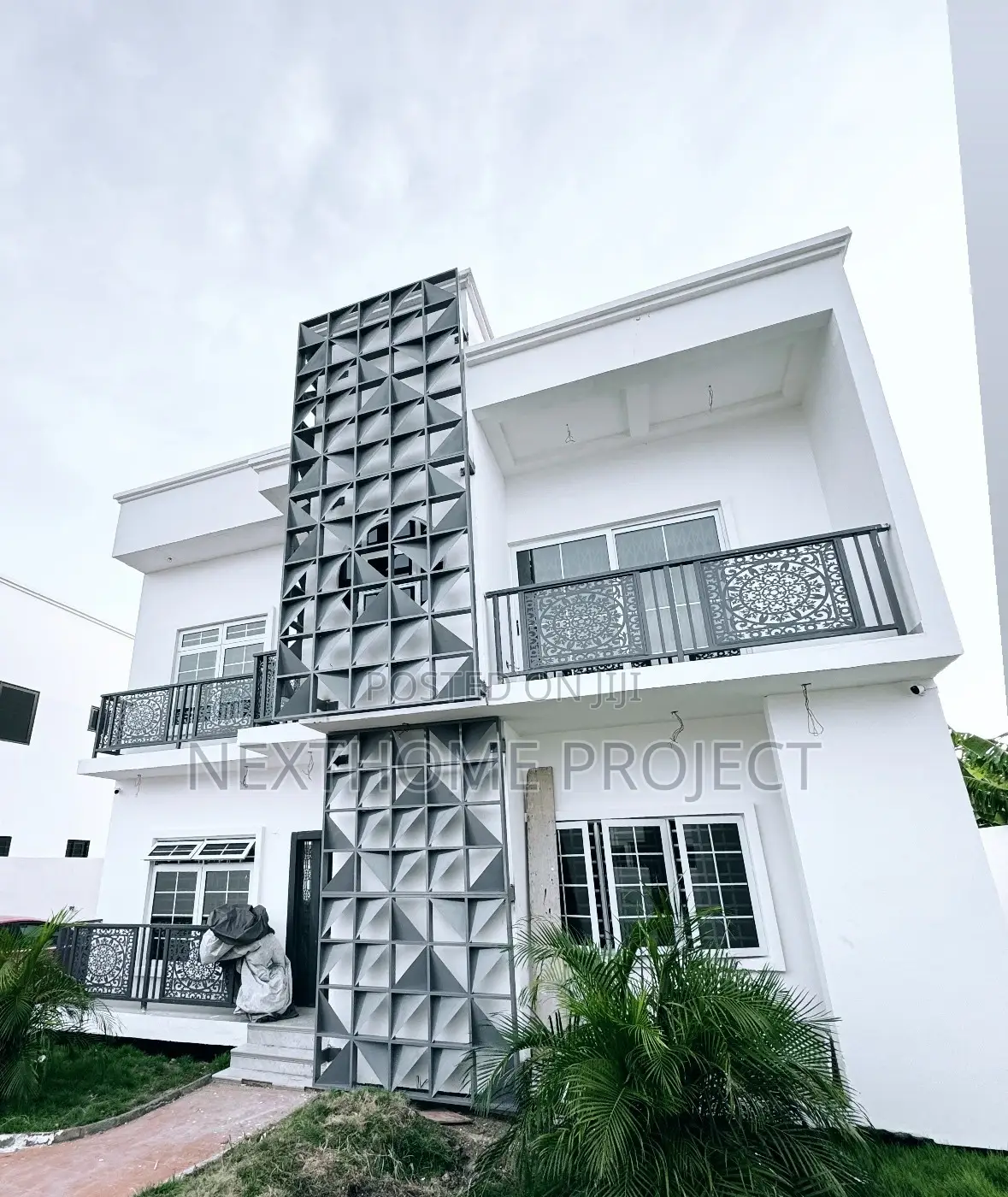 Professional Design-Build Contractor, Tema Community 25