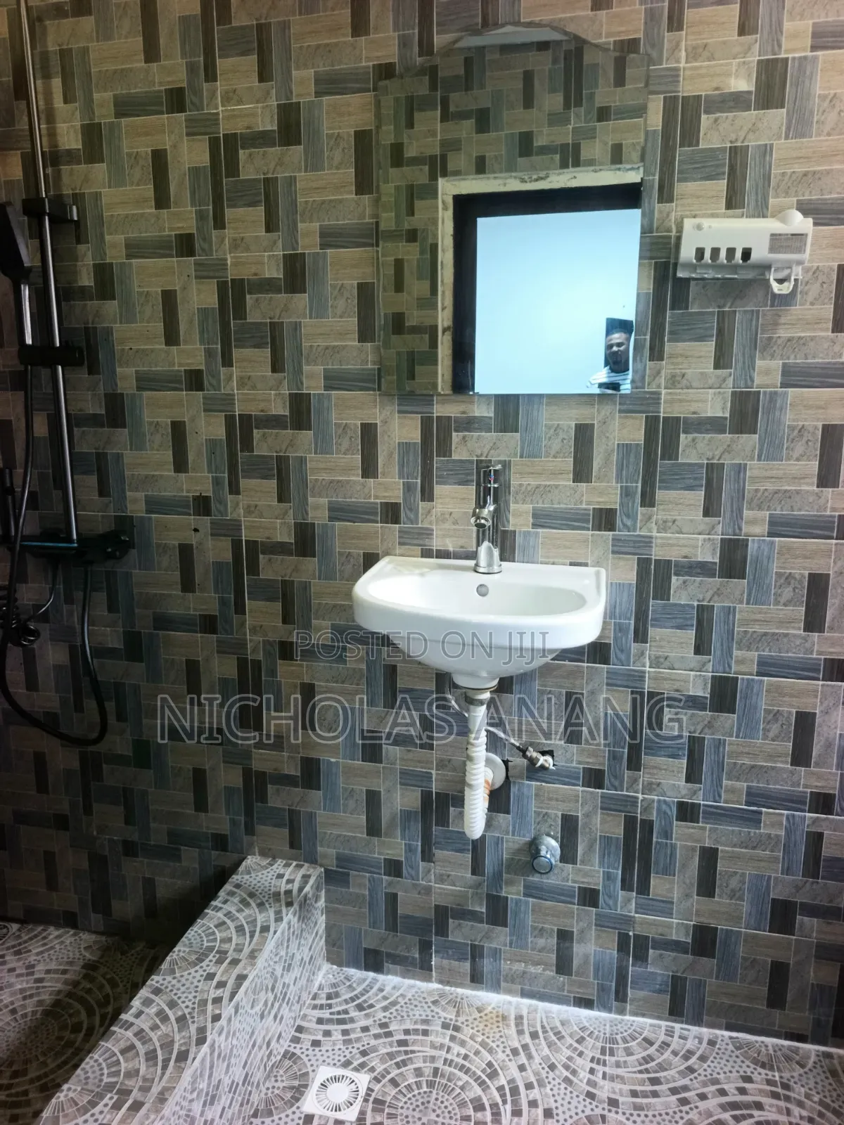 1bdrm Apartment in The Dorns Properties, New Town for rent