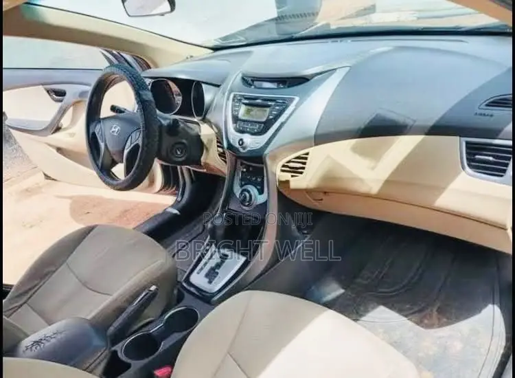 Hyundai Elantra GLS Sedan FWD (1.8L 4cyl 6A) 2013 Blue