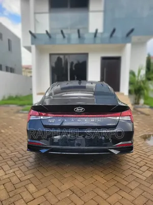 Hyundai Elantra 2022 Black