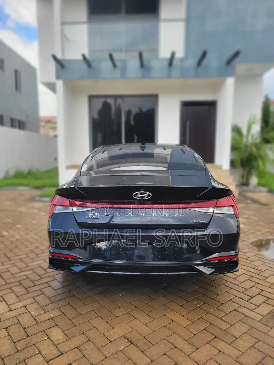 Hyundai Elantra 2022 Black