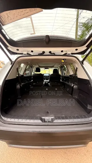 Toyota Grand Highlander Platinum 2025 Off white