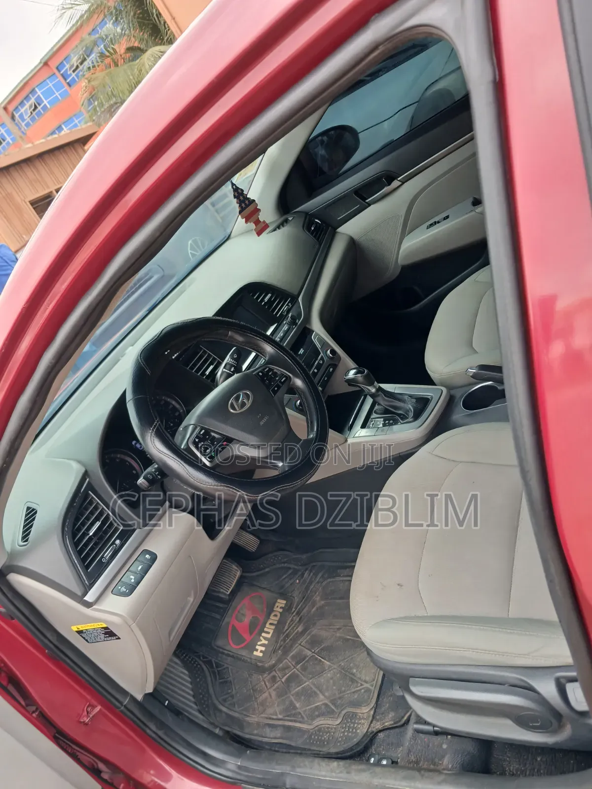 Hyundai Elantra 2017 Red