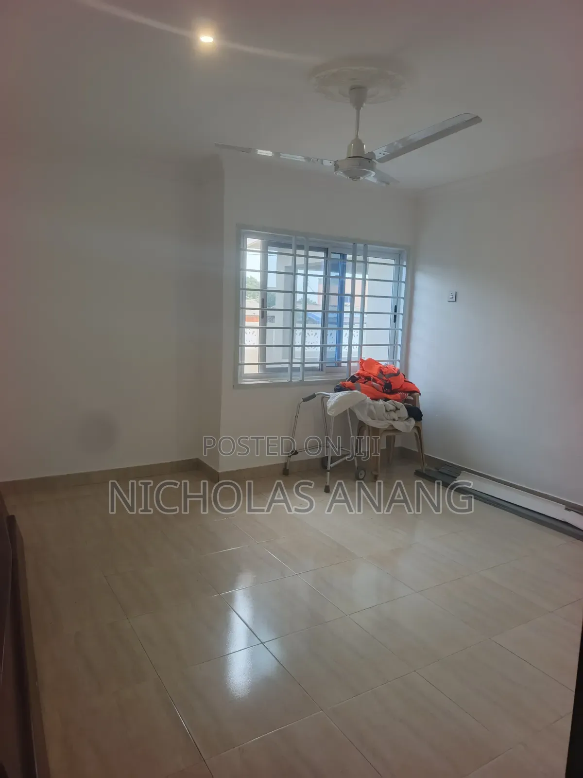 3bdrm Apartment in New Town for rent