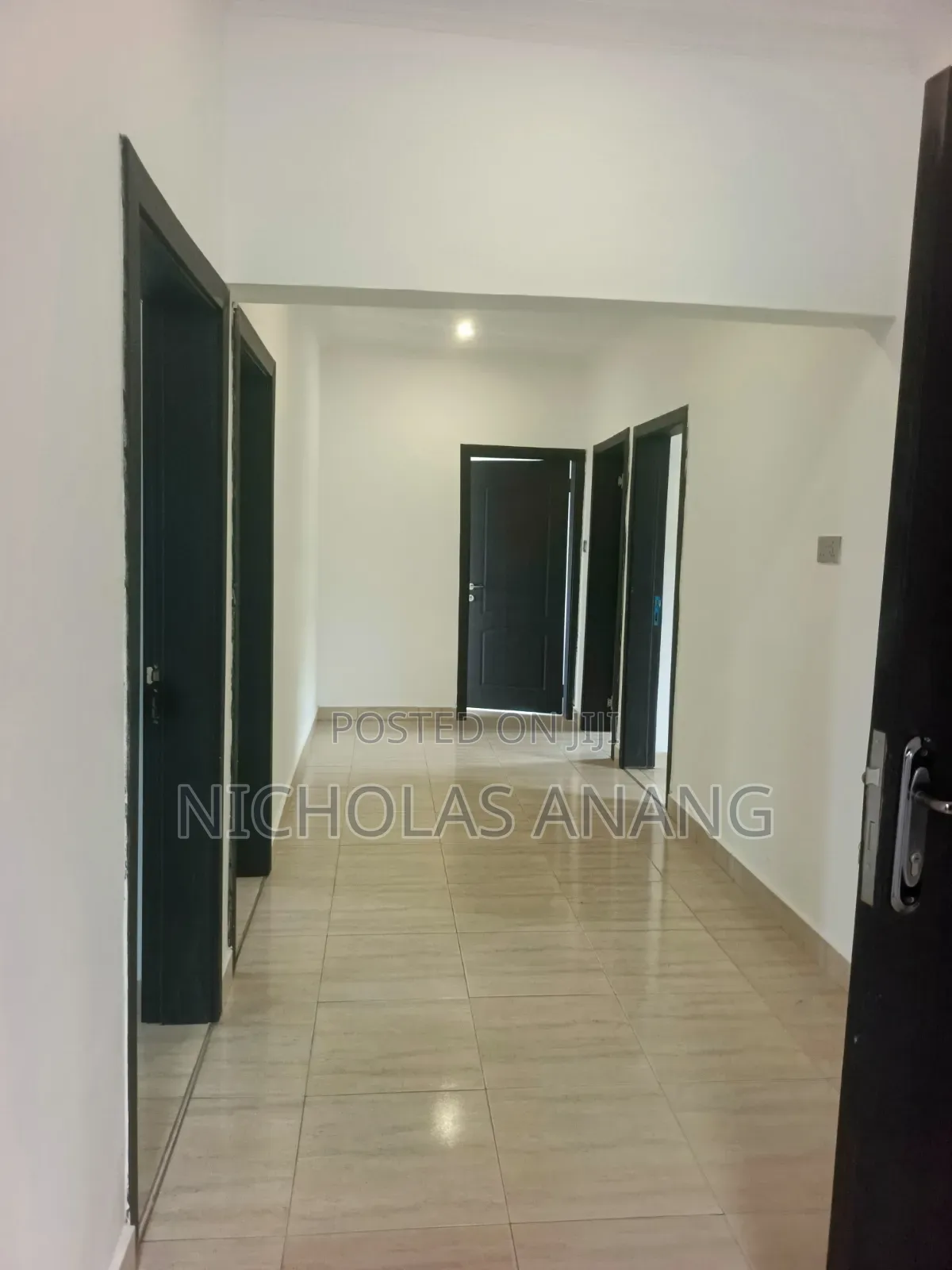 3bdrm Apartment in New Town for rent
