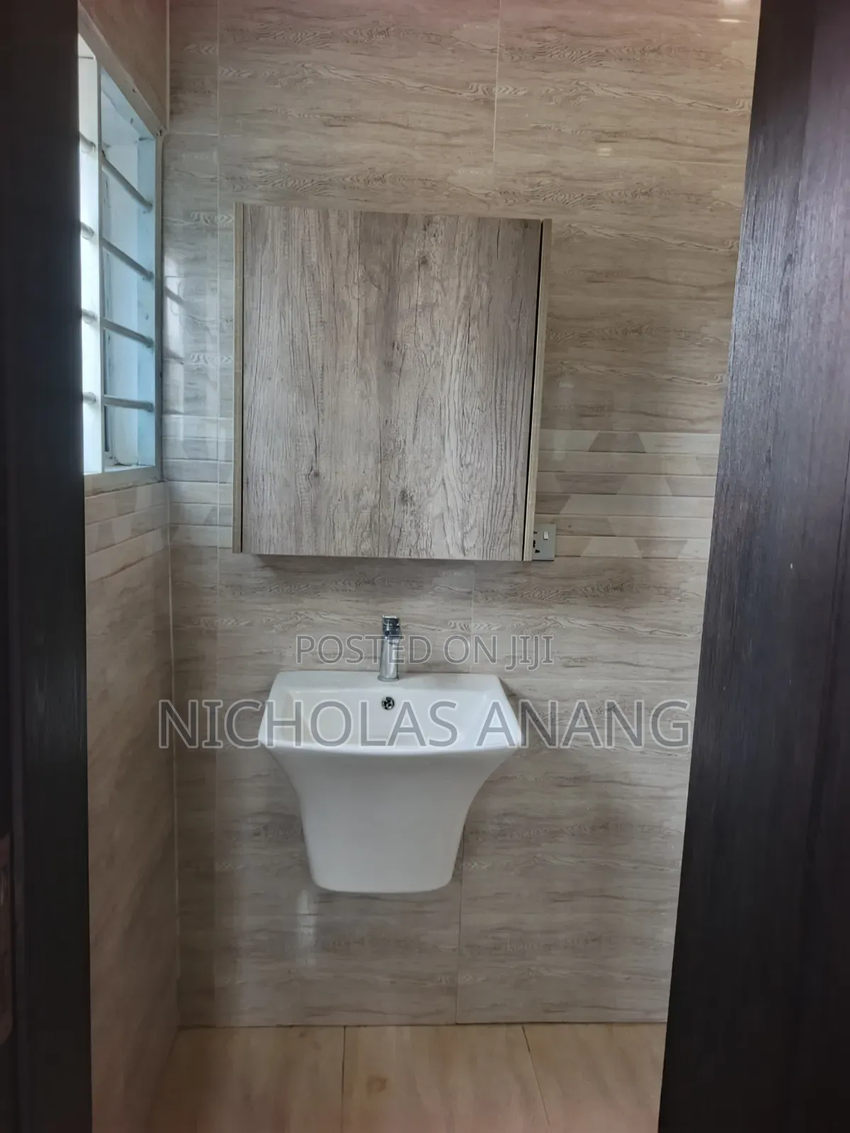 3bdrm Apartment in New Town for rent
