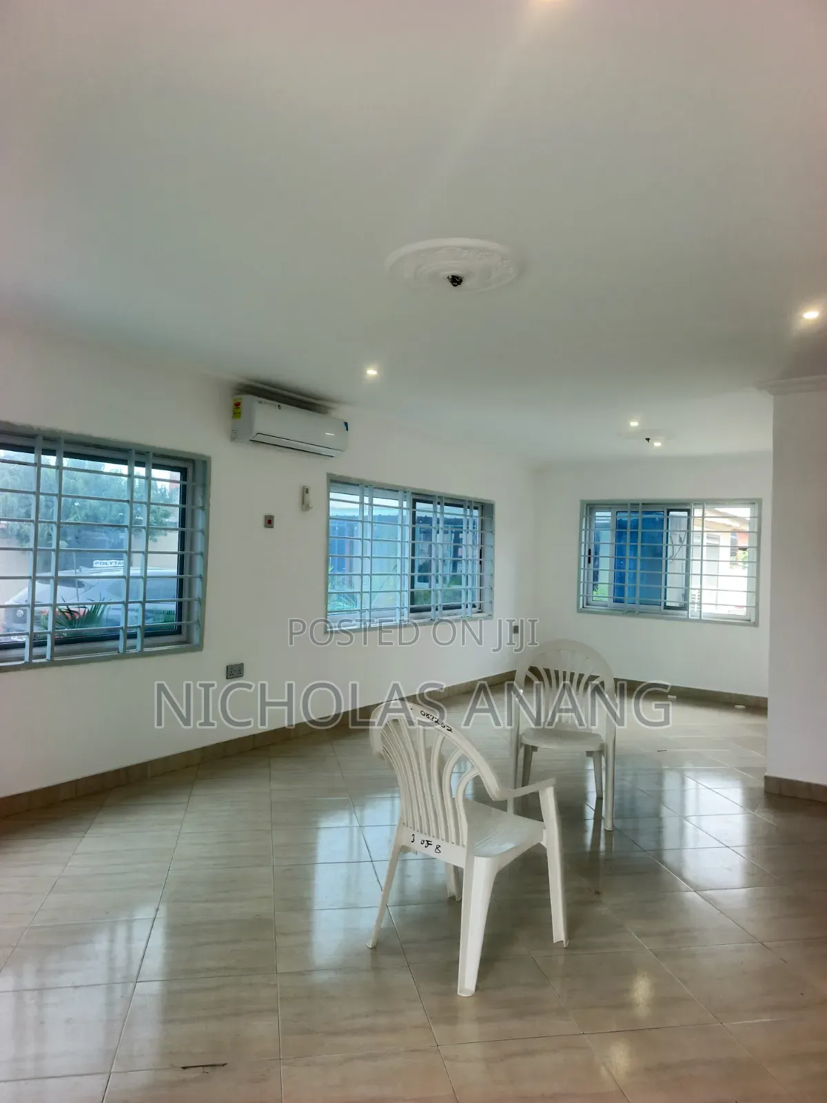 3bdrm Apartment in New Town for rent