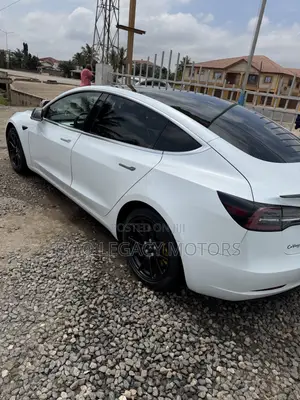 Tesla Model 3 2019 White