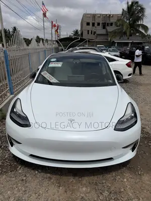 Tesla Model 3 2019 White