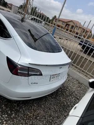 Tesla Model 3 2019 White