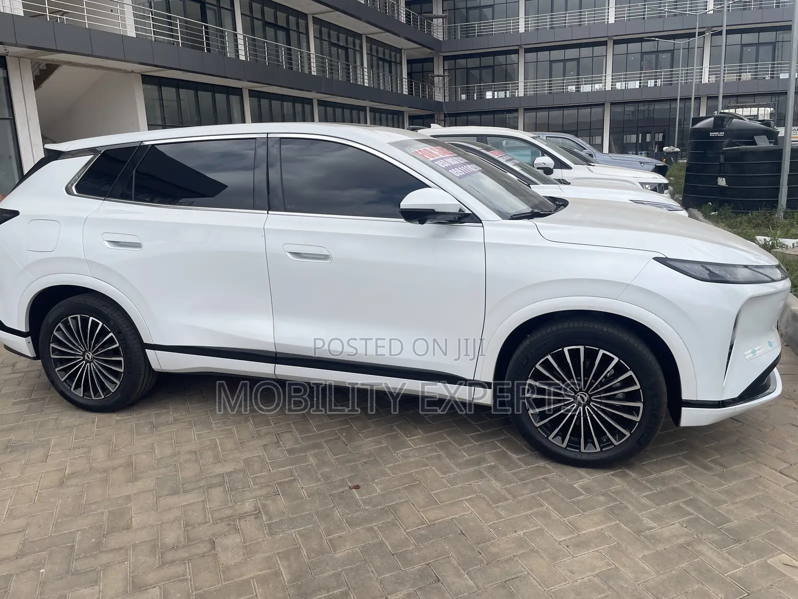 Dongfeng Yipai 008 2025 White