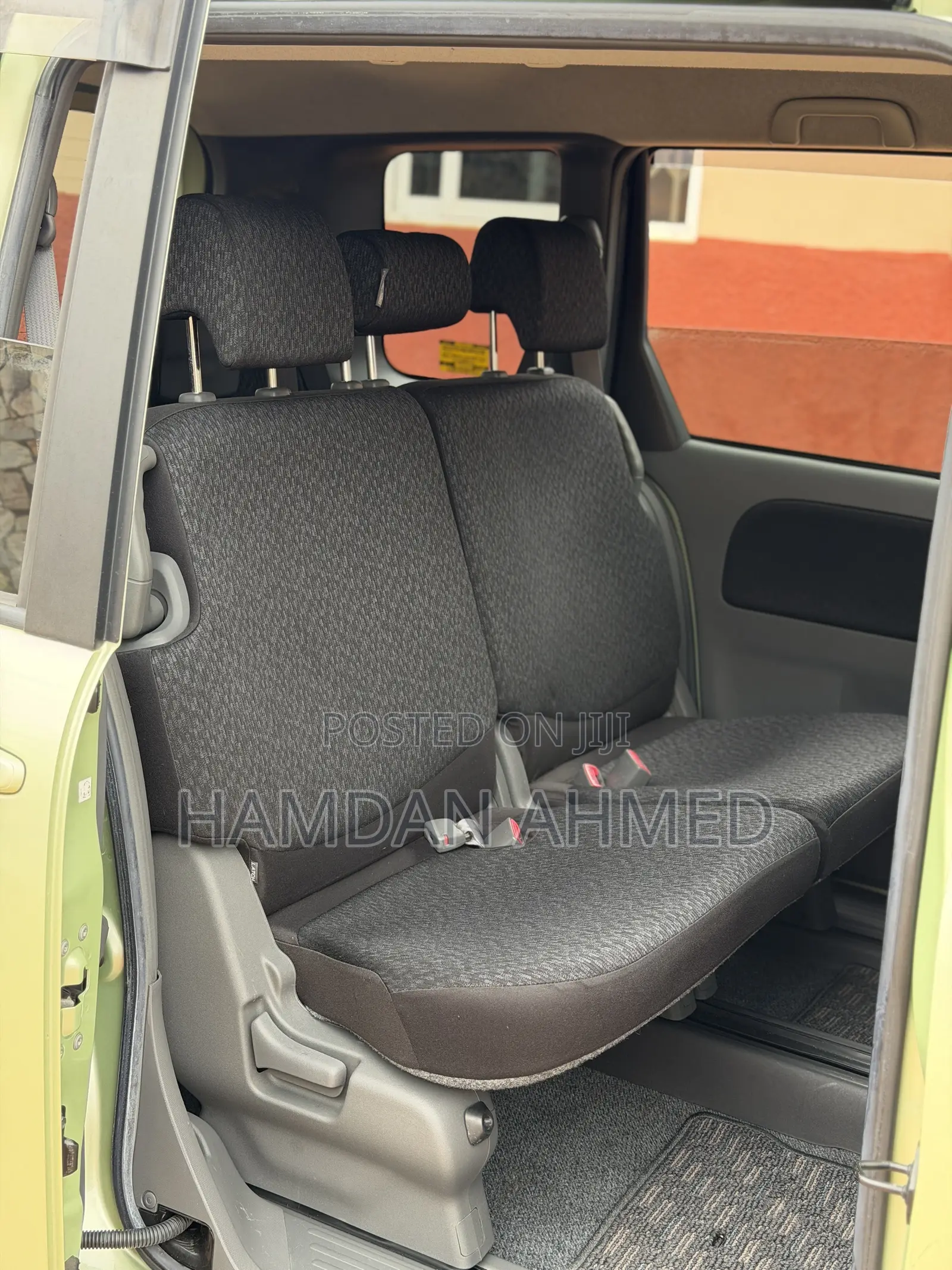 Toyota Sienta 1.5 FWD 2015 Green
