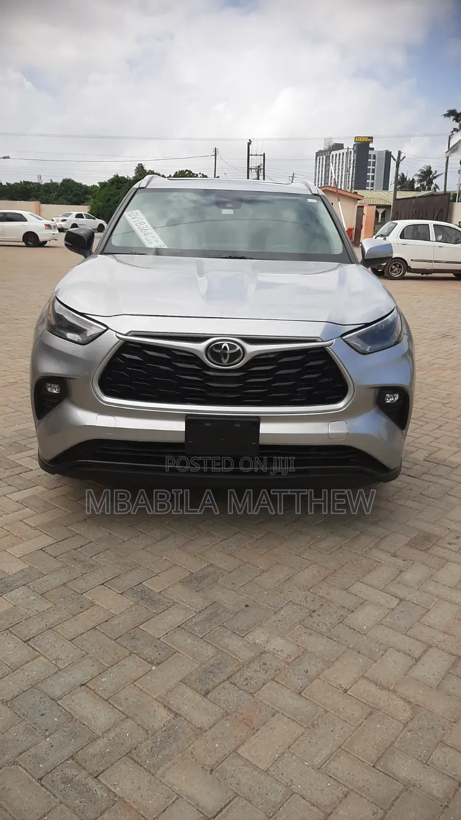 Toyota Highlander 2023 Silver