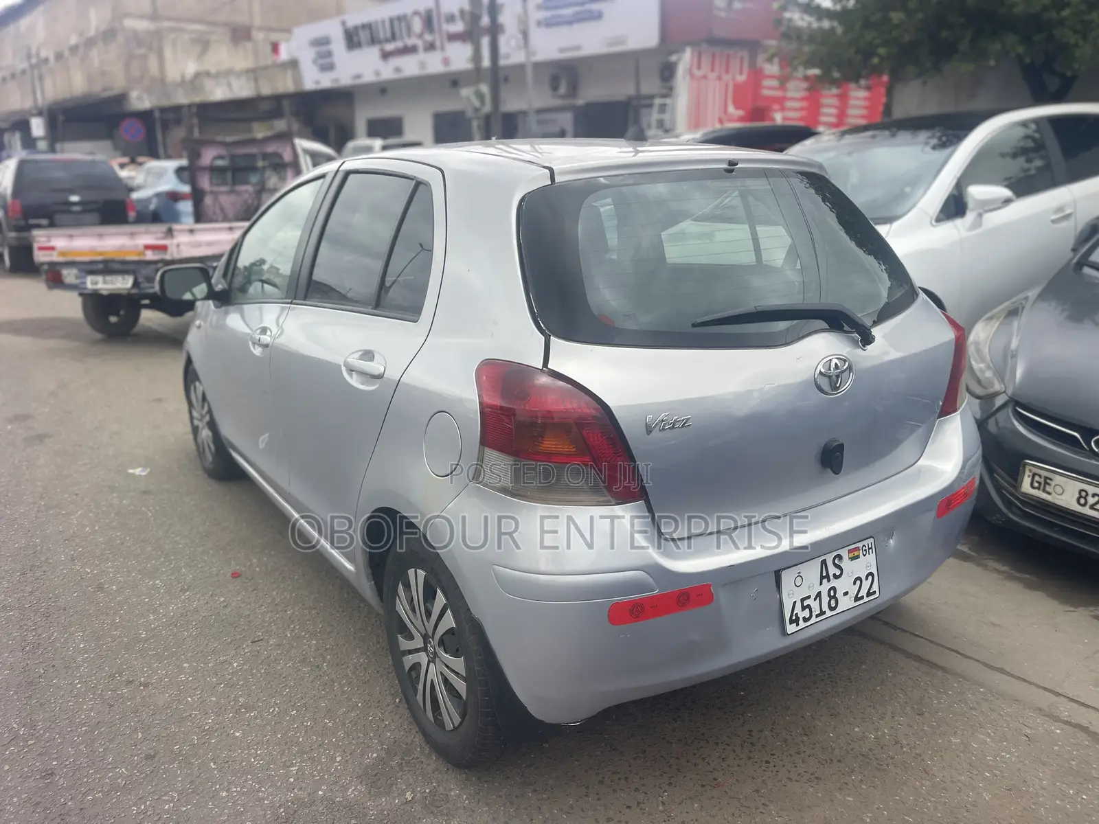 Toyota Vitz 1.3 FWD 5dr 2010 Silver