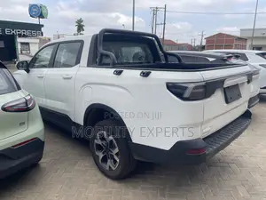 New Radar Horizon 1.5 Hybrid AWD 2025 White