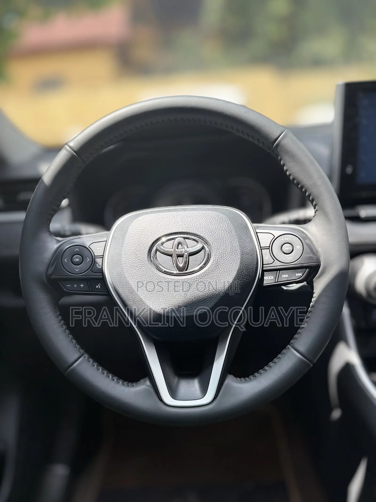 Toyota RAV4 2021 White