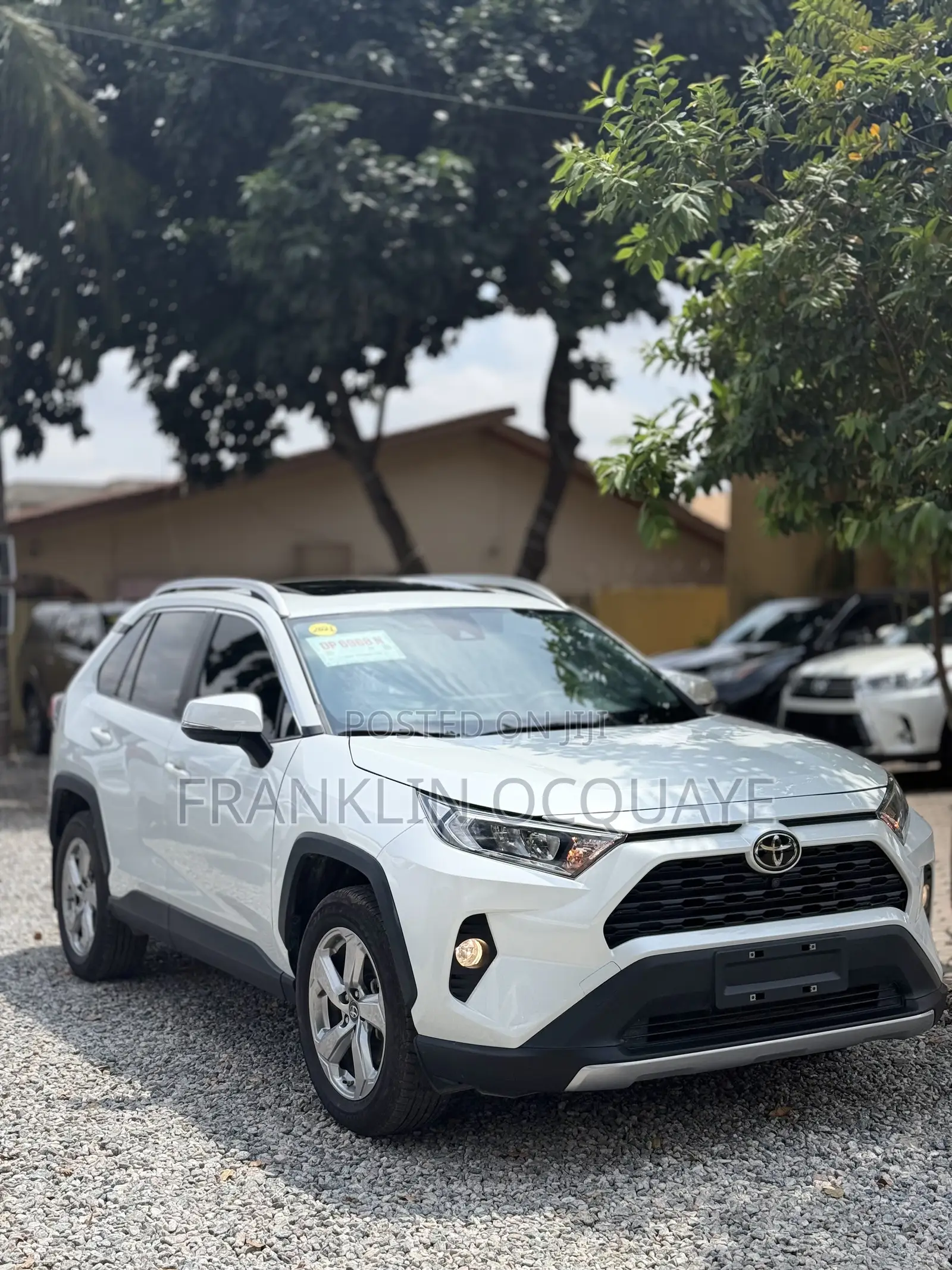Toyota RAV4 2021 White