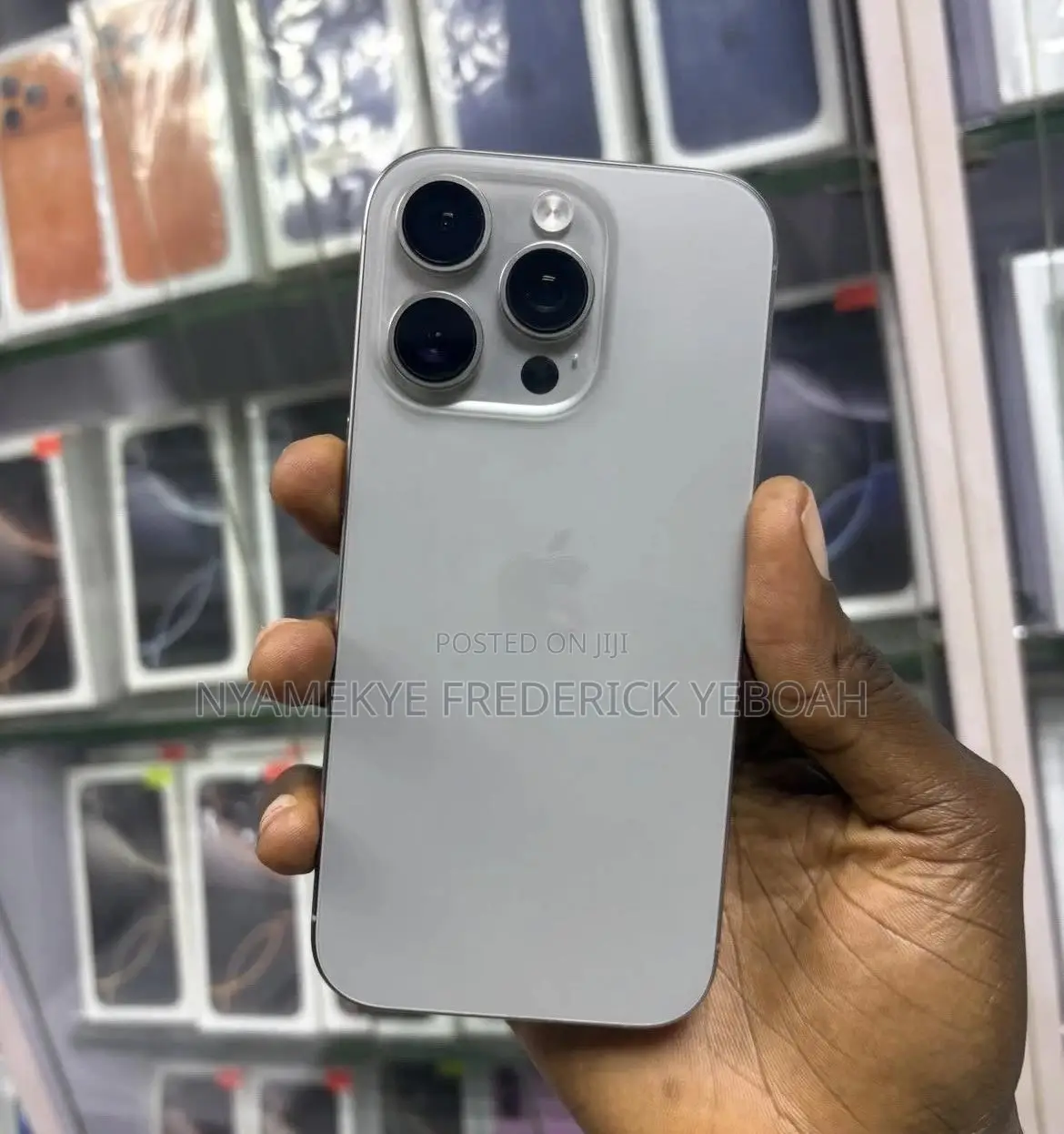 Apple iPhone 16 Pro 128 GB Gray