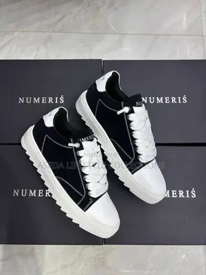 Numeris Sneakers