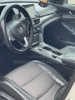 Honda Accord Sport 2.0T 2018 White