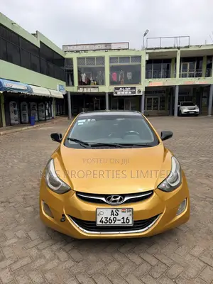 Hyundai Elantra GLS Sedan FWD (1.8L 4cyl 6A) 2013 Gold