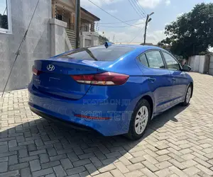 Hyundai Elantra 2016 Blue