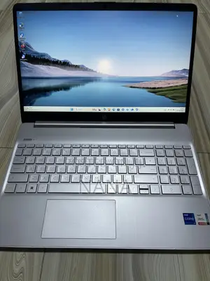 Laptop HP 15s 8GB Intel Core i7 SSD 512GB