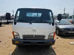 Hyundai Mighty 2.5 Manual Engine