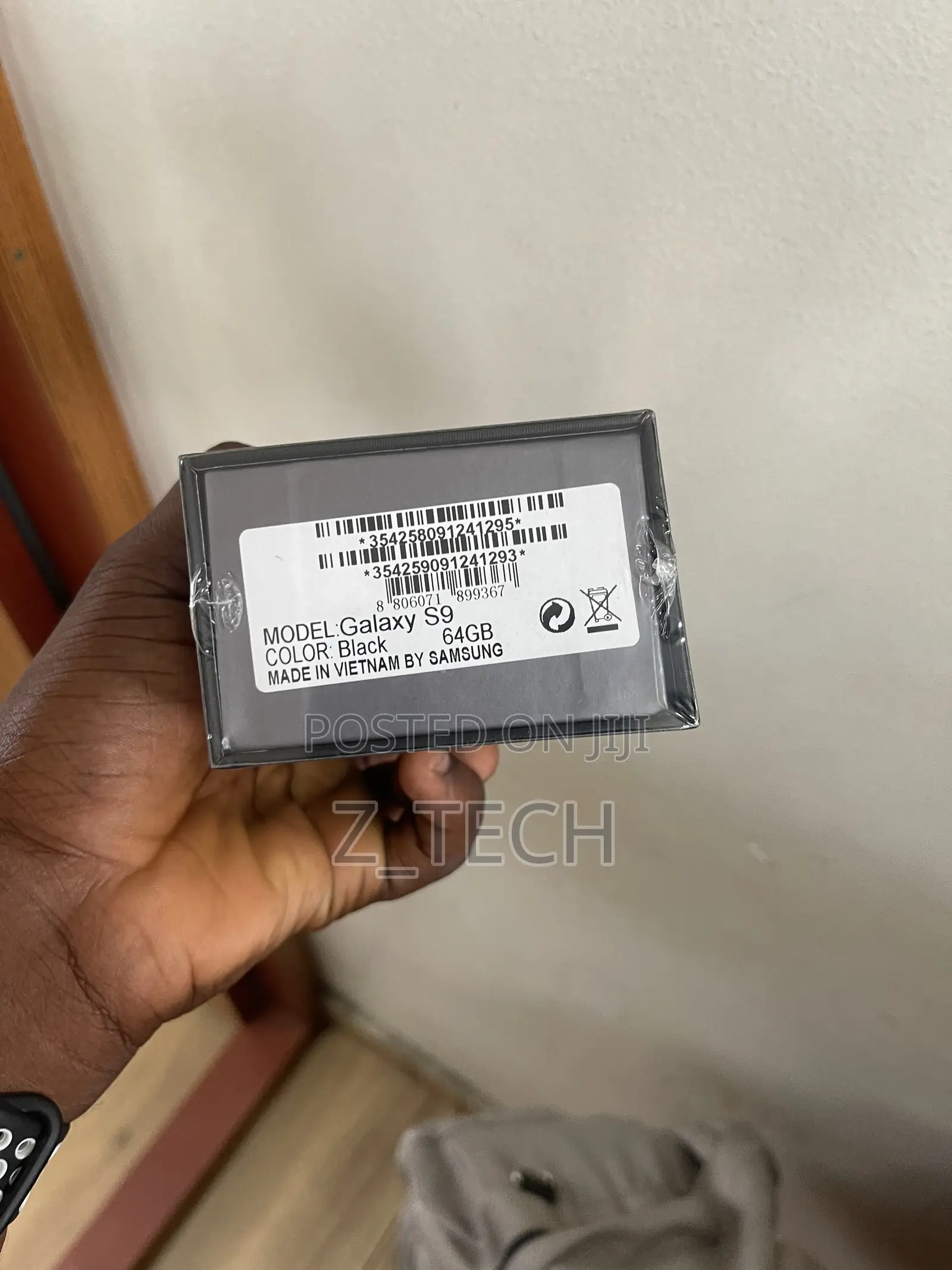 New Samsung Galaxy S9 64 GB Black