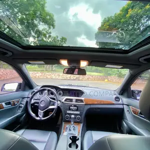 Mercedes-Benz C250 2014 Black