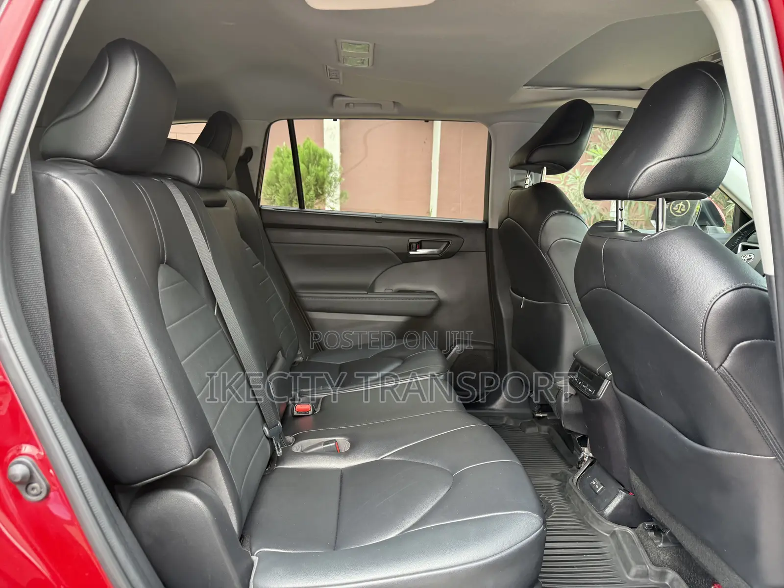 Toyota Highlander XLE AWD 2023 Red