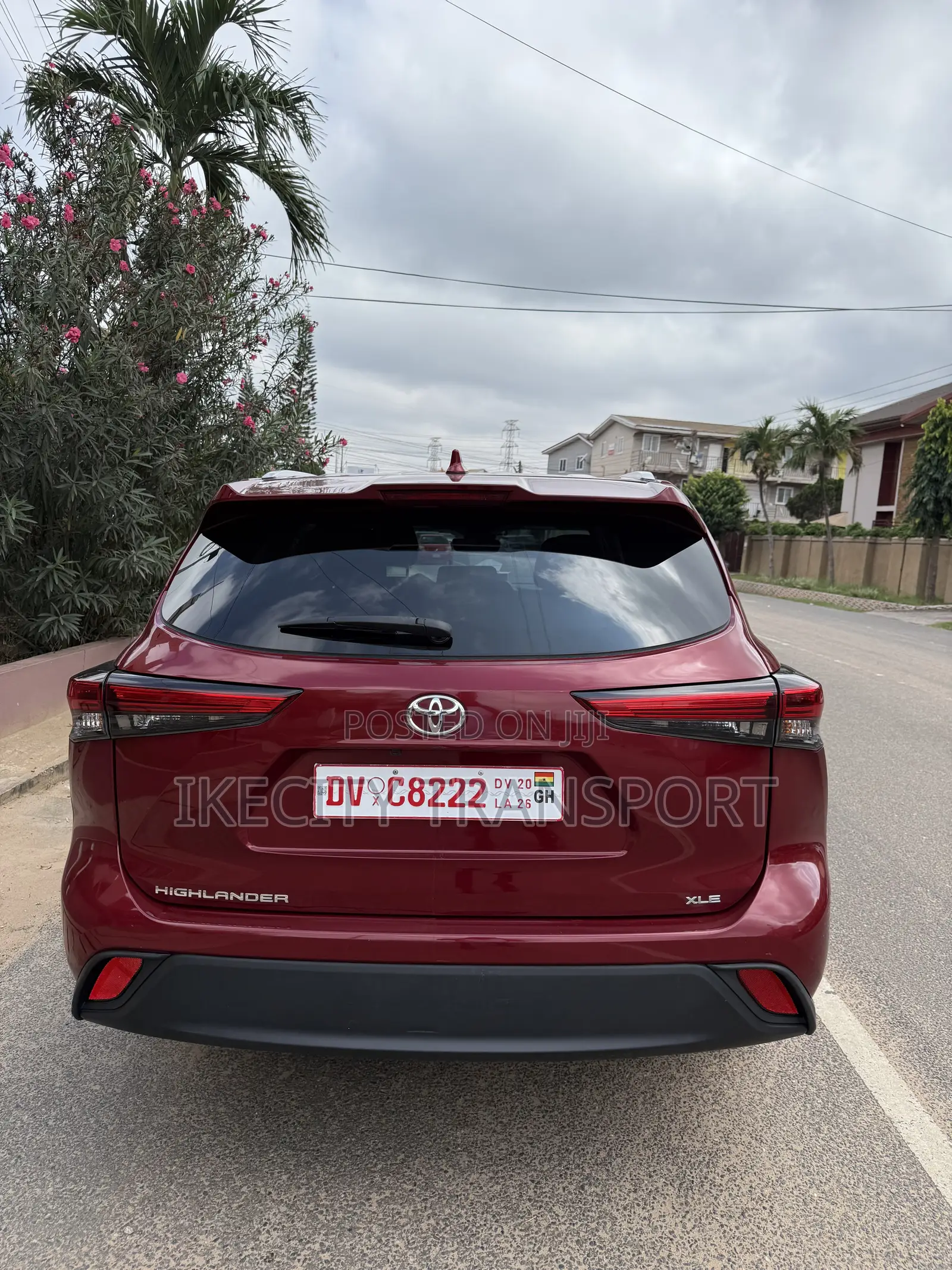 Toyota Highlander XLE AWD 2023 Red