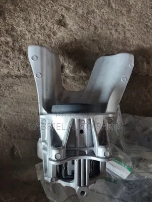 Honda Civic Engine Seat 2023
