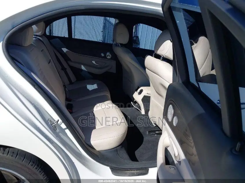 Mercedes-Benz E300 2018 White