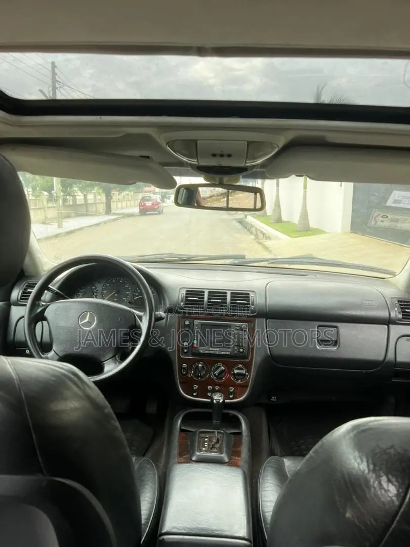 Mercedes-Benz C320 2005 Silver