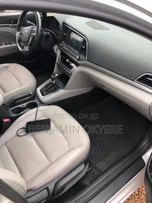 Hyundai Elantra 2017 Gray