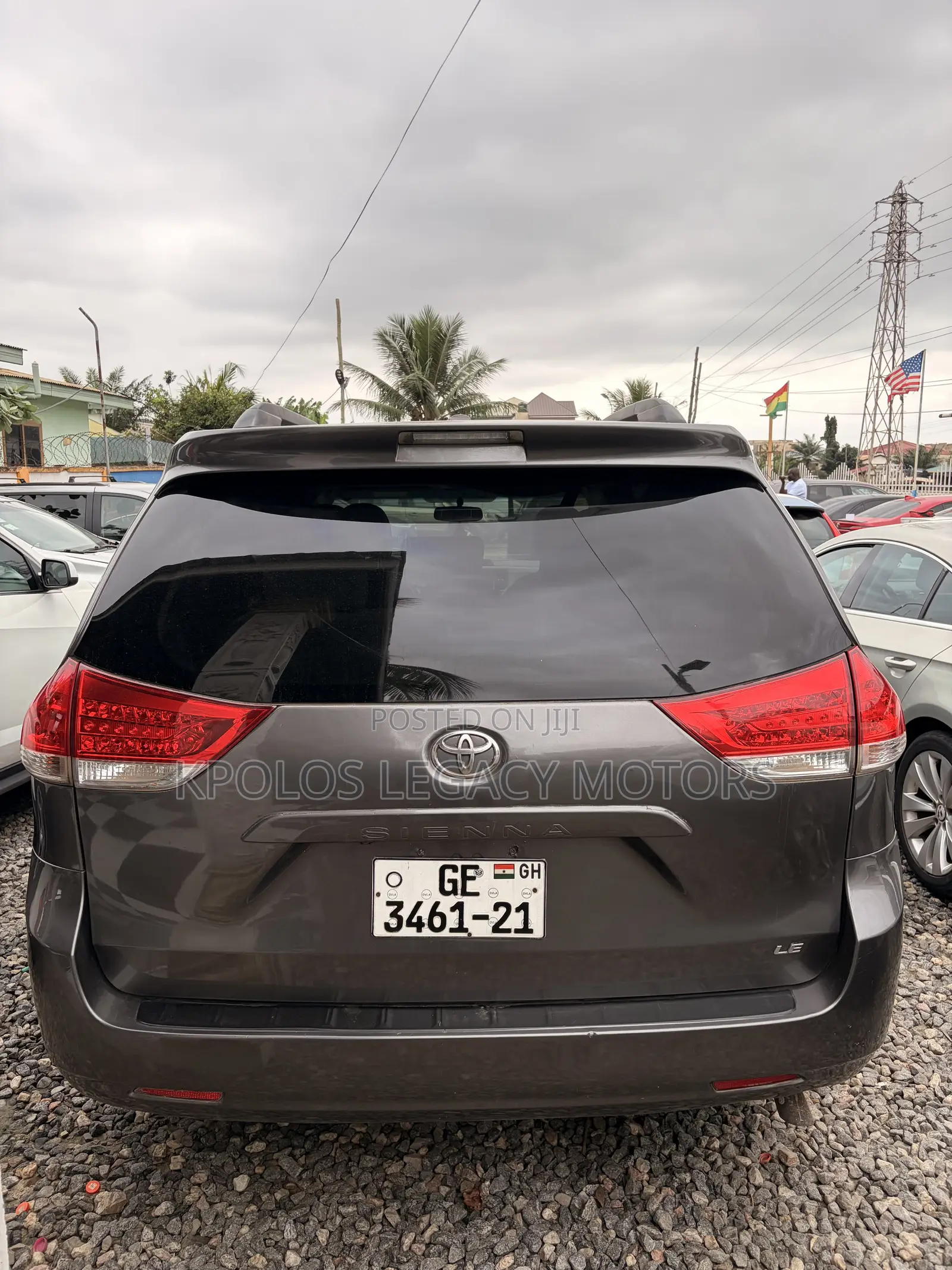 Toyota Sienna LE 7 Passenger 2011 Gray