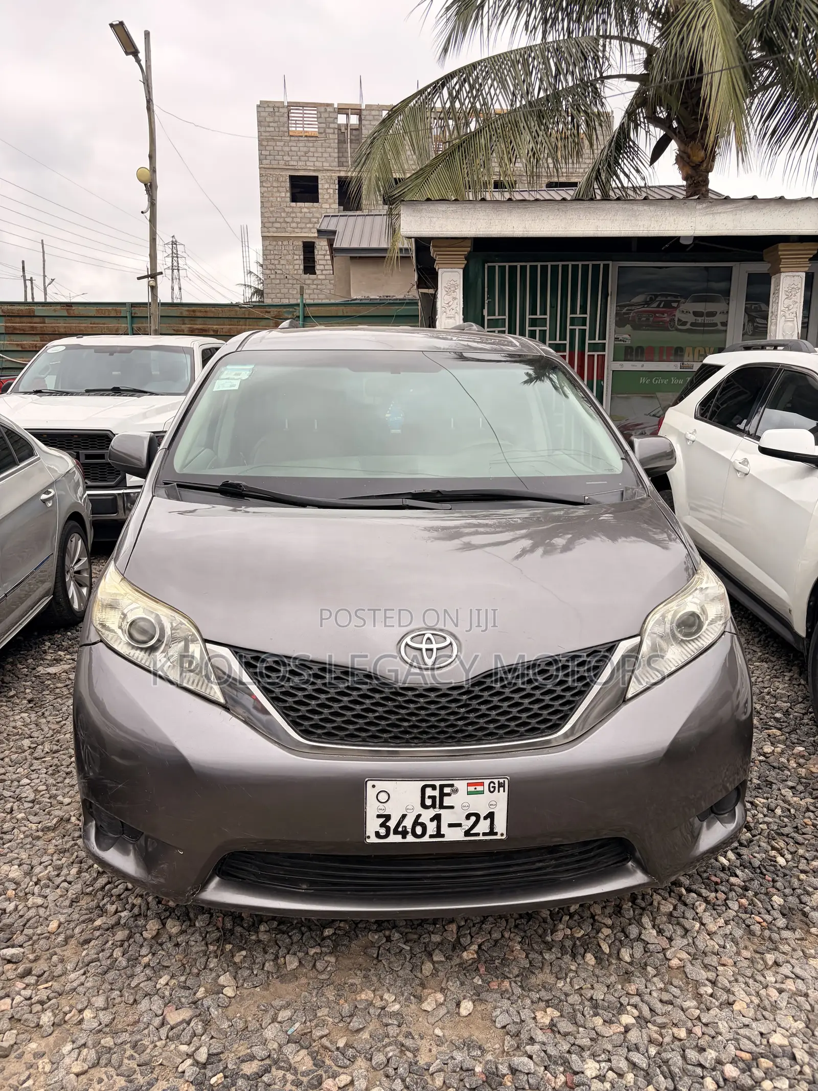 Toyota Sienna LE 7 Passenger 2011 Gray