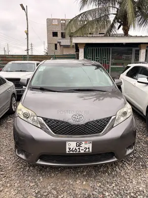 Toyota Sienna LE 7 Passenger 2011 Gray