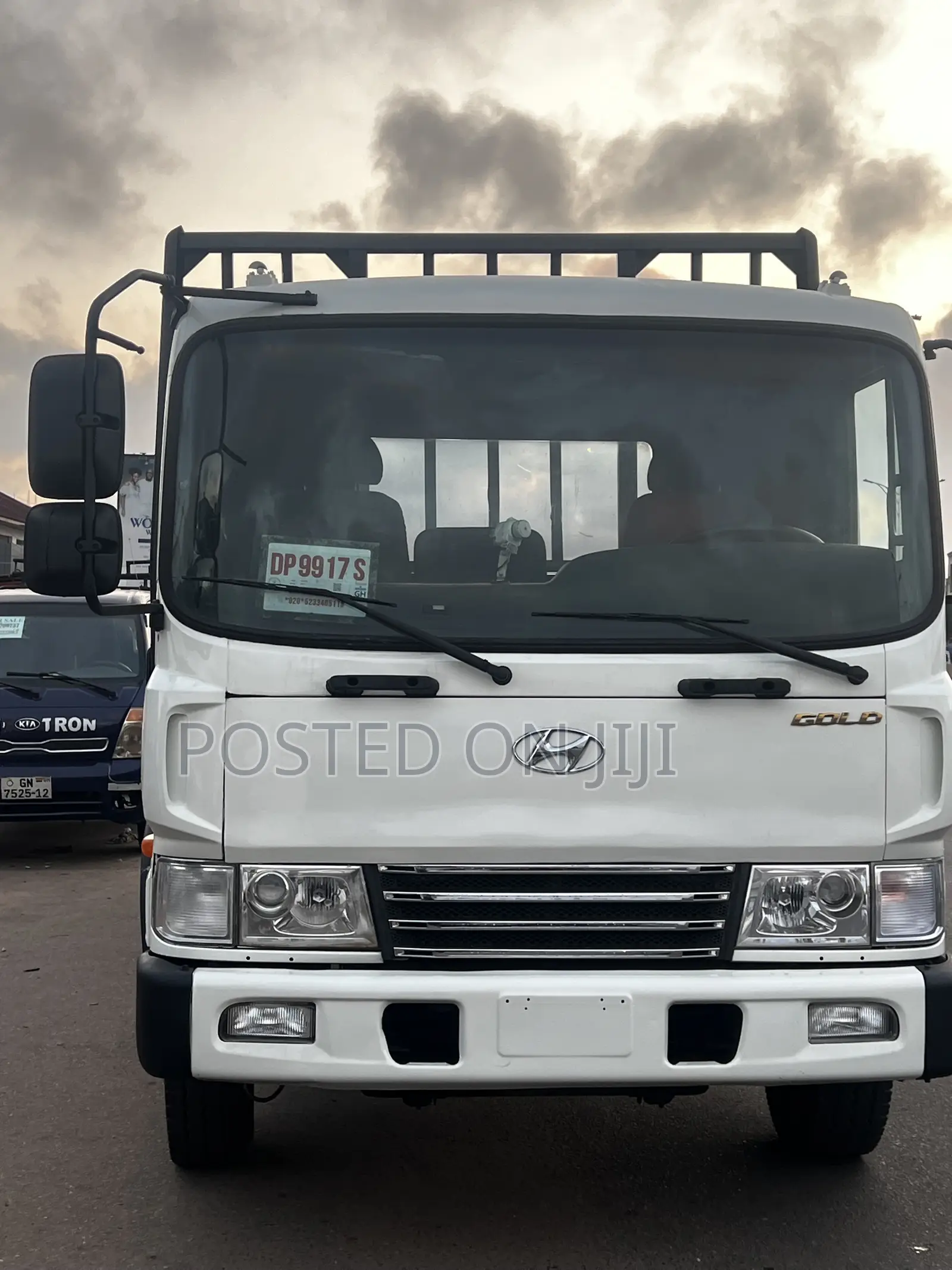 Hyundai Mega 5 Tons 2015 White