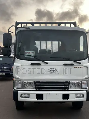 Hyundai Mega 5 Tons 2015 White