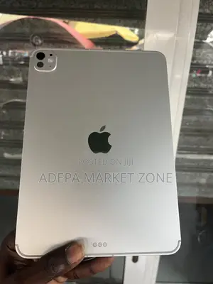 Apple iPad Pro 11 (2025) 256 GB Silver