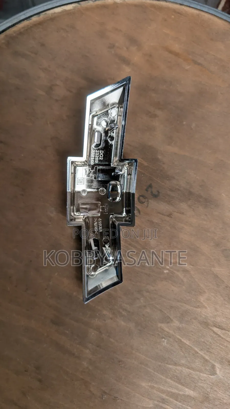 Chevy Camaro 2018 Front Emblem