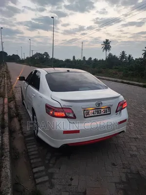 Toyota Camry SE 4dr Sedan (2.5L 4cyl 6A) 2011 White