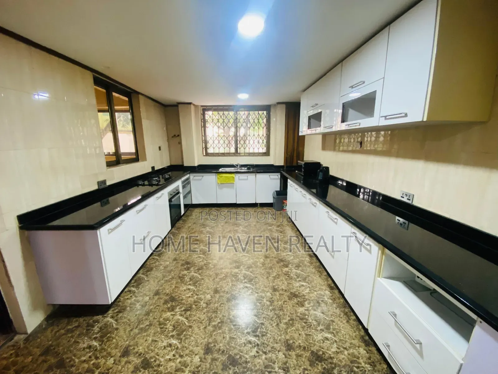 10 Bedroom Office Space for Rent at Cantonment