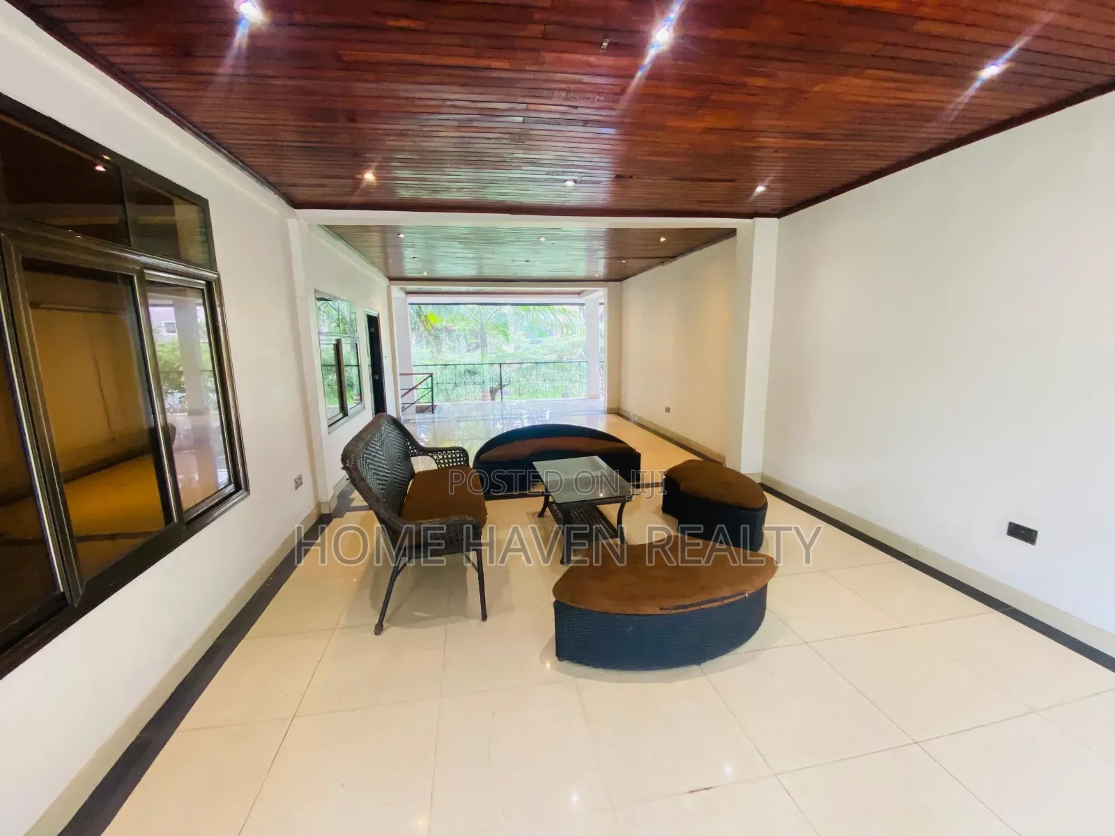 10 Bedroom Office Space for Rent at Cantonment